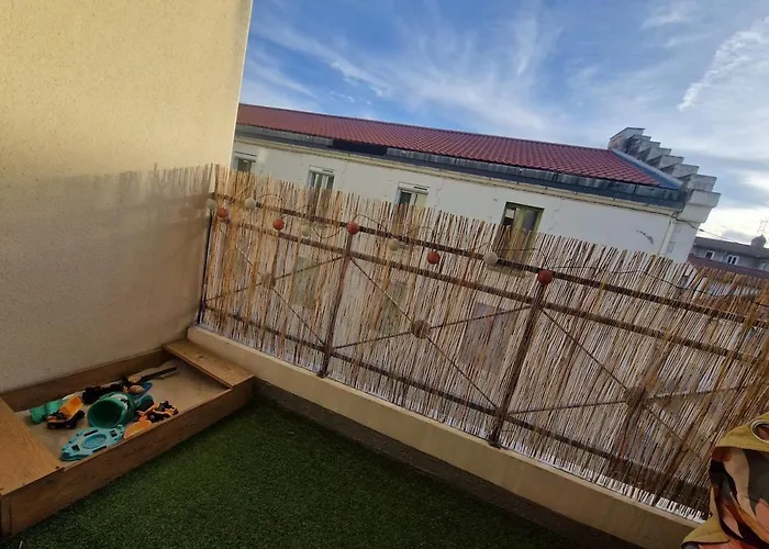 Les Terrasses Saint-joseph #parking#confort アパート